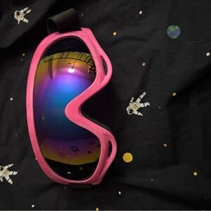 Vibrant Pink Ski Goggles with Reflective Lens